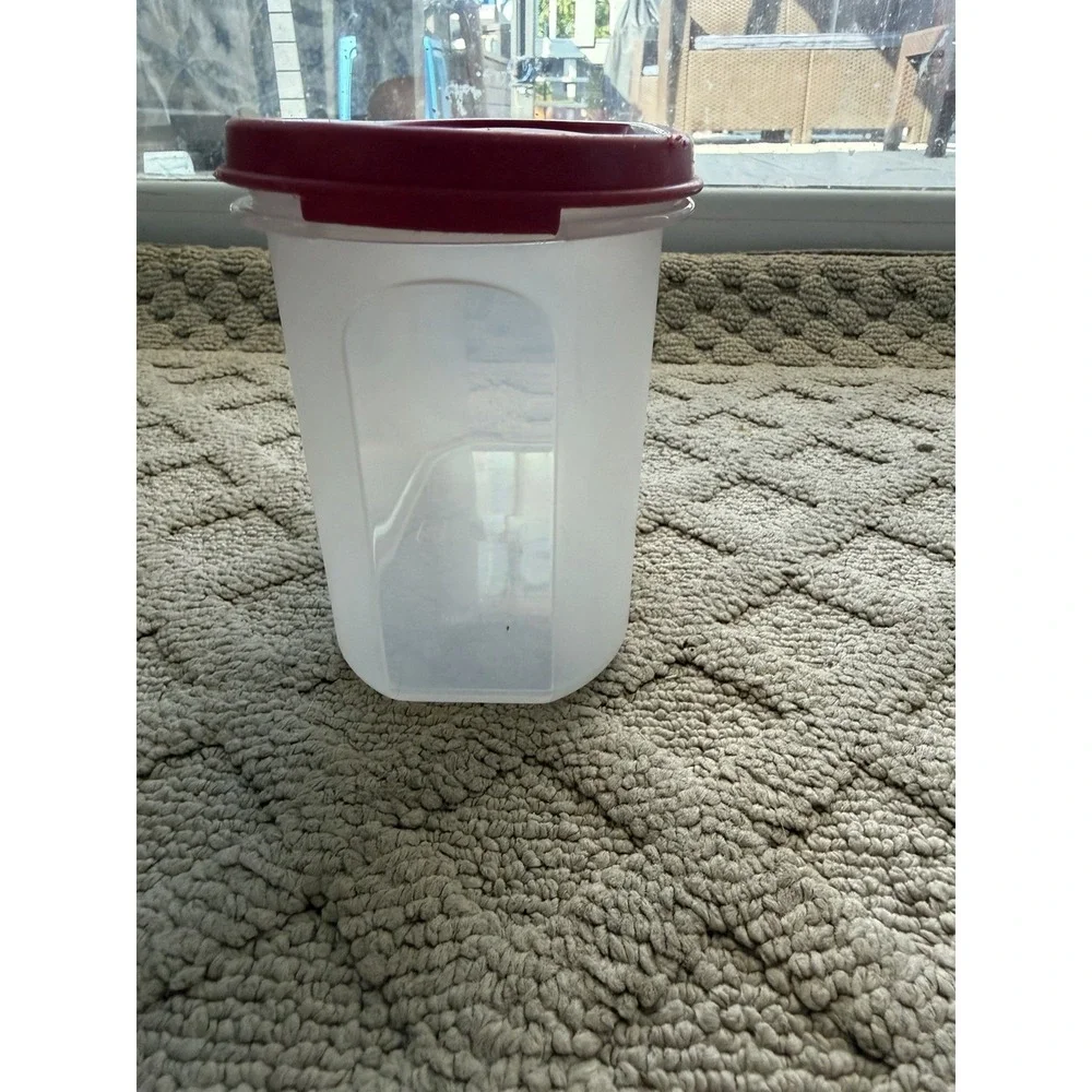 Vintage Tupperware Oval Modular Mates #2 1612-16 4 3/4 Cup Red Lid 1616-15